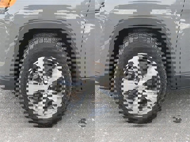 Used 2021 Jeep Cherokee Limited w/ Elite Package image 10