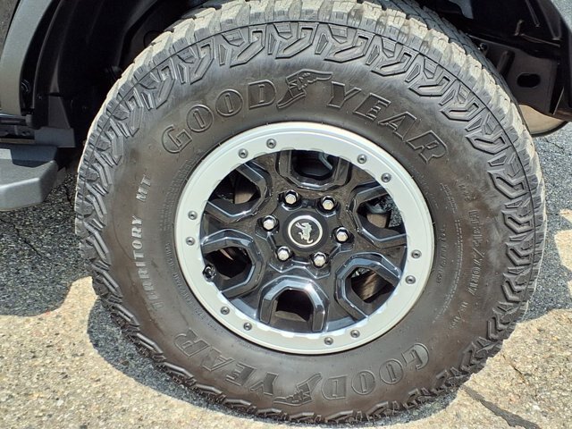 Certified 2023 Ford Bronco Big Bend w/ Sasquatch Package AWD/4WD image 30