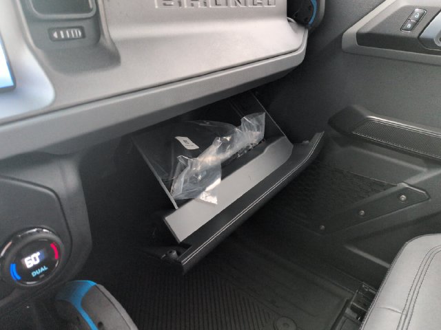 Certified 2024 Ford Bronco Black Diamond w/ Sasquatch Package AWD/4WD image 46