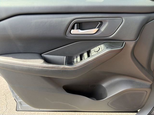 Used 2025 Nissan Rogue SV AWD/4WD image 21