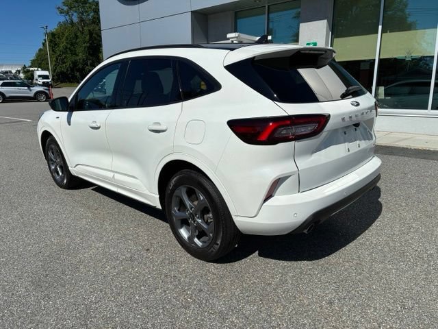 Certified 2023 Ford Escape ST-Line w/ Tech Pack #1 AWD/4WD image 7