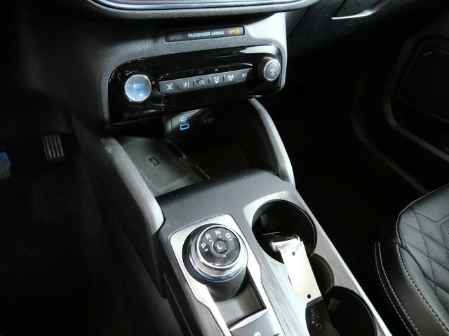 Certified 2023 Ford Escape Platinum w/ Premium Technology Package AWD/4WD image 19