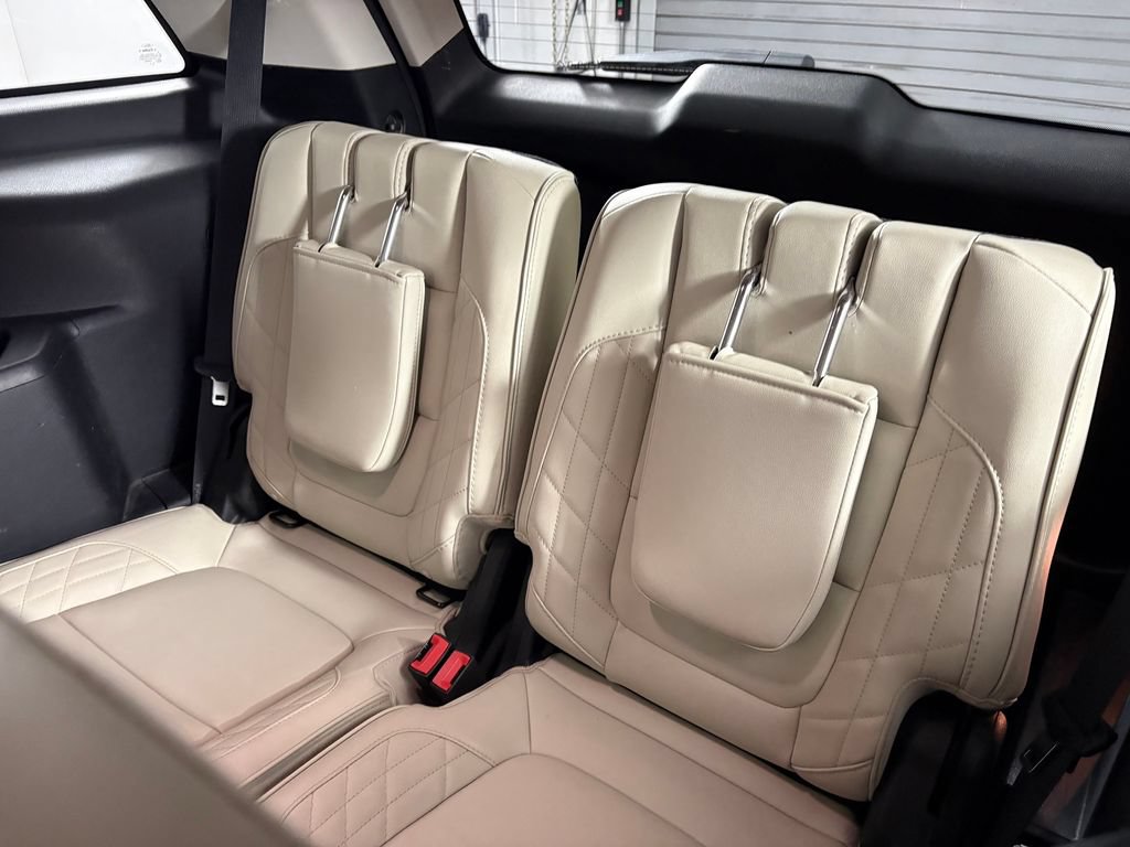 Certified 2018 Ford Explorer Platinum AWD/4WD image 33