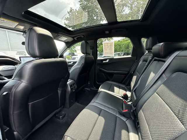 Certified 2023 Ford Escape ST-Line w/ Tech Pack #1 AWD/4WD image 18