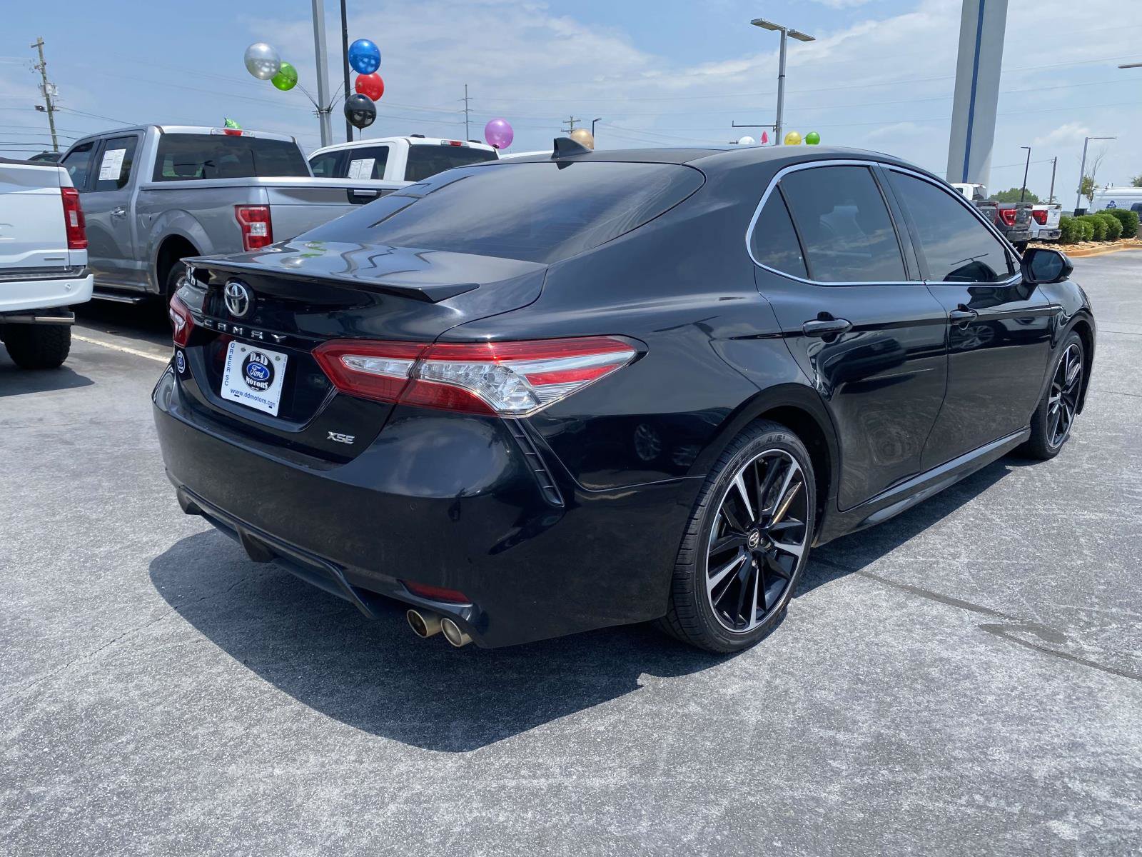 Used 2018 Toyota Camry XSE w/ Driver Assist Package FWD image 7