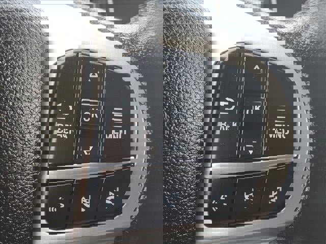 Certified 2021 Ford Explorer XLT w/ Equipment Group 202A image 30