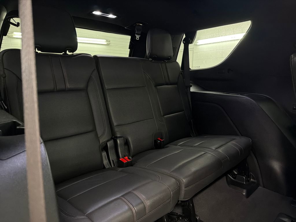Used 2023 Chevrolet Tahoe RST w/ Luxury Package RWD image 32