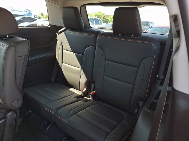 Used 2023 GMC Acadia AT4 w/ Technology Package AWD/4WD image 10
