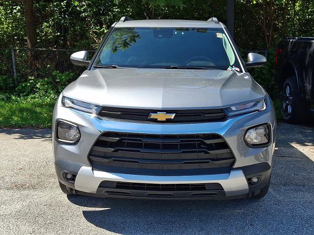 Used 2023 Chevrolet TrailBlazer LT FWD image 2