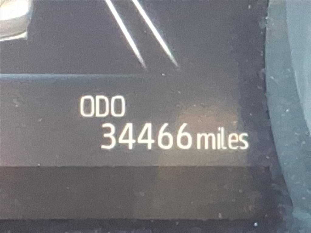 Used 2020 Toyota Camry SE image 23