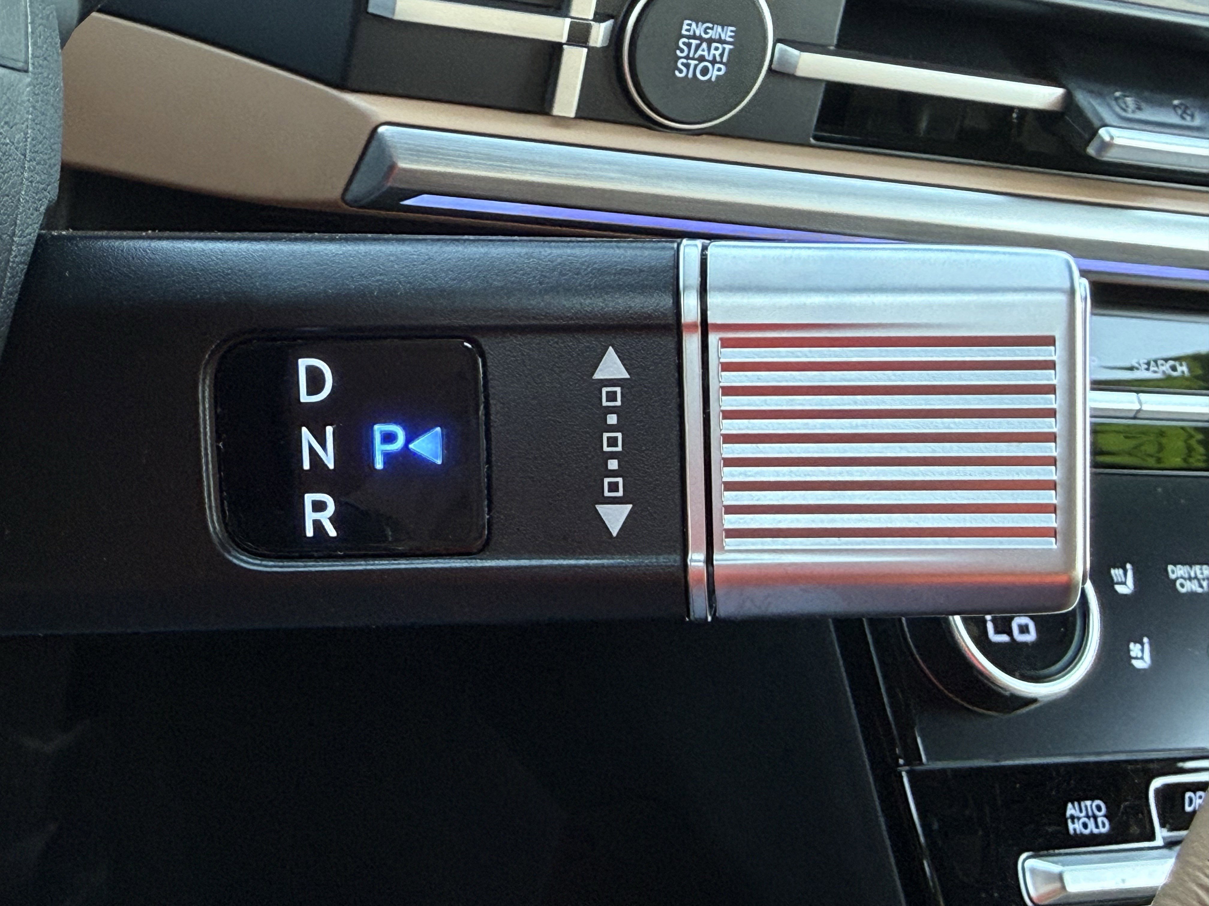 Used 2025 Hyundai Santa Fe Limited image 32