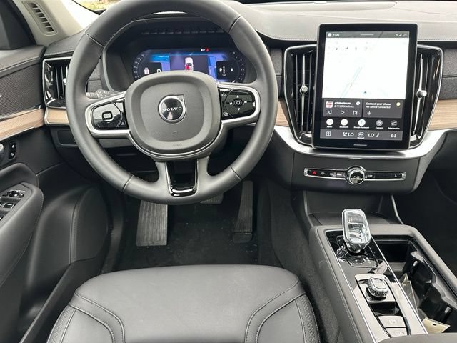 Used 2025 Volvo XC90 B6 Plus AWD/4WD image 39