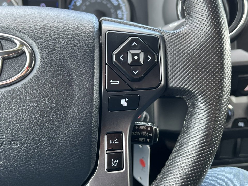 Used 2019 Toyota Tacoma TRD Off-Road image 25