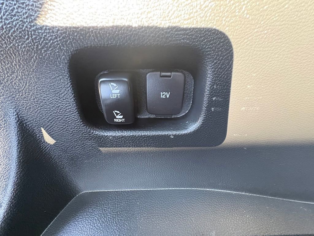 Certified 2023 Ford Edge SEL w/ Convenience Package AWD/4WD image 25