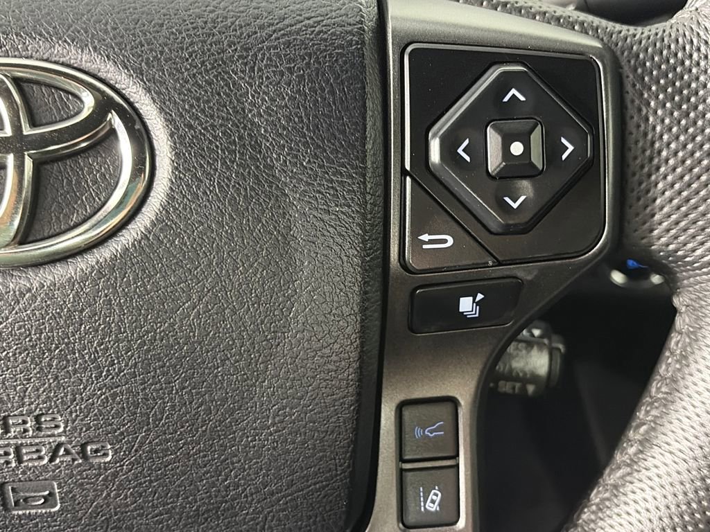 Used 2023 Toyota Tacoma TRD Off-Road AWD/4WD image 17