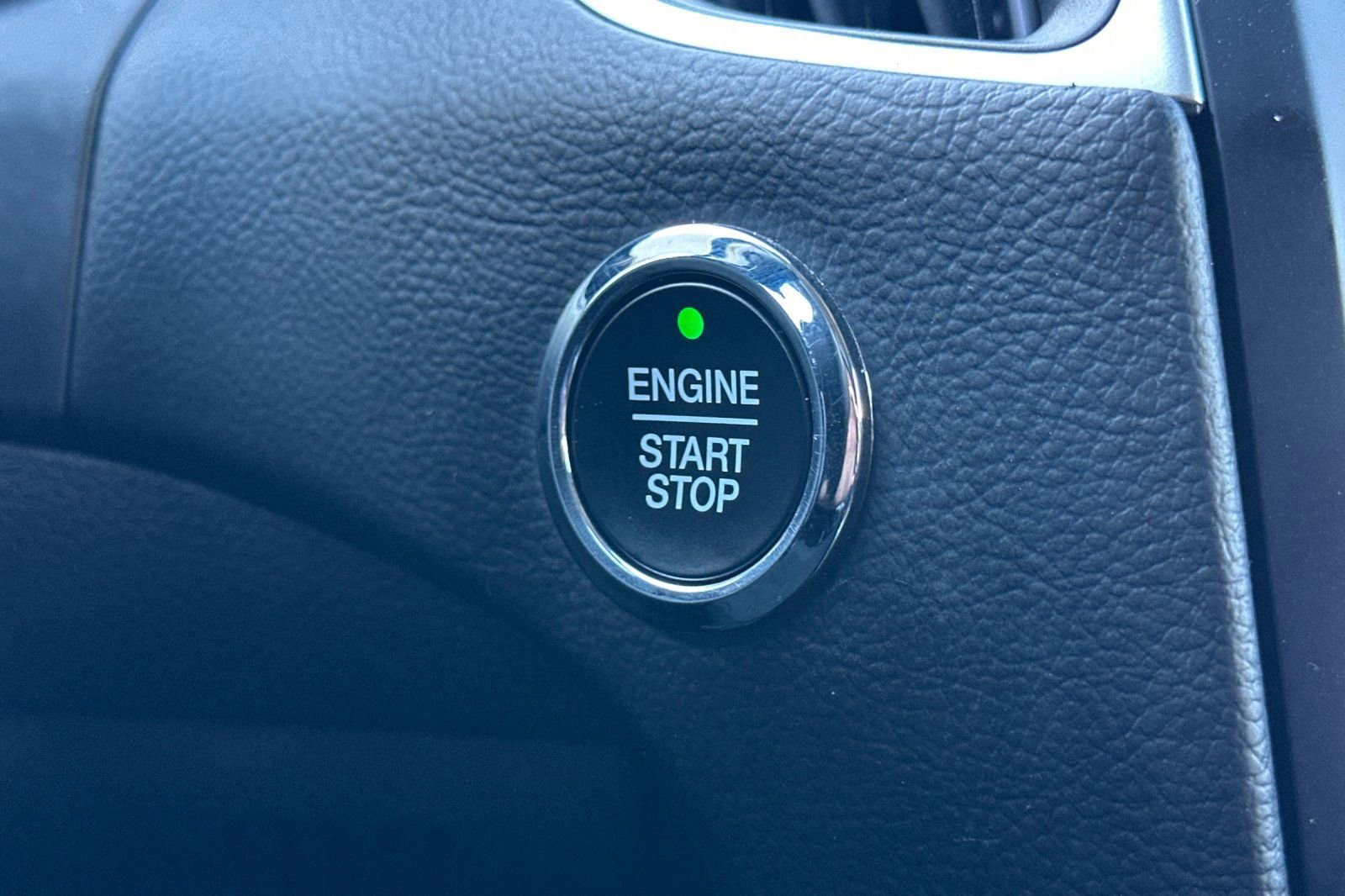 Certified 2024 Ford Edge SEL image 34