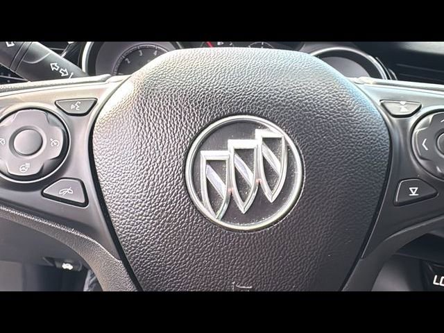 Used 2018 Buick Regal Essence FWD image 20