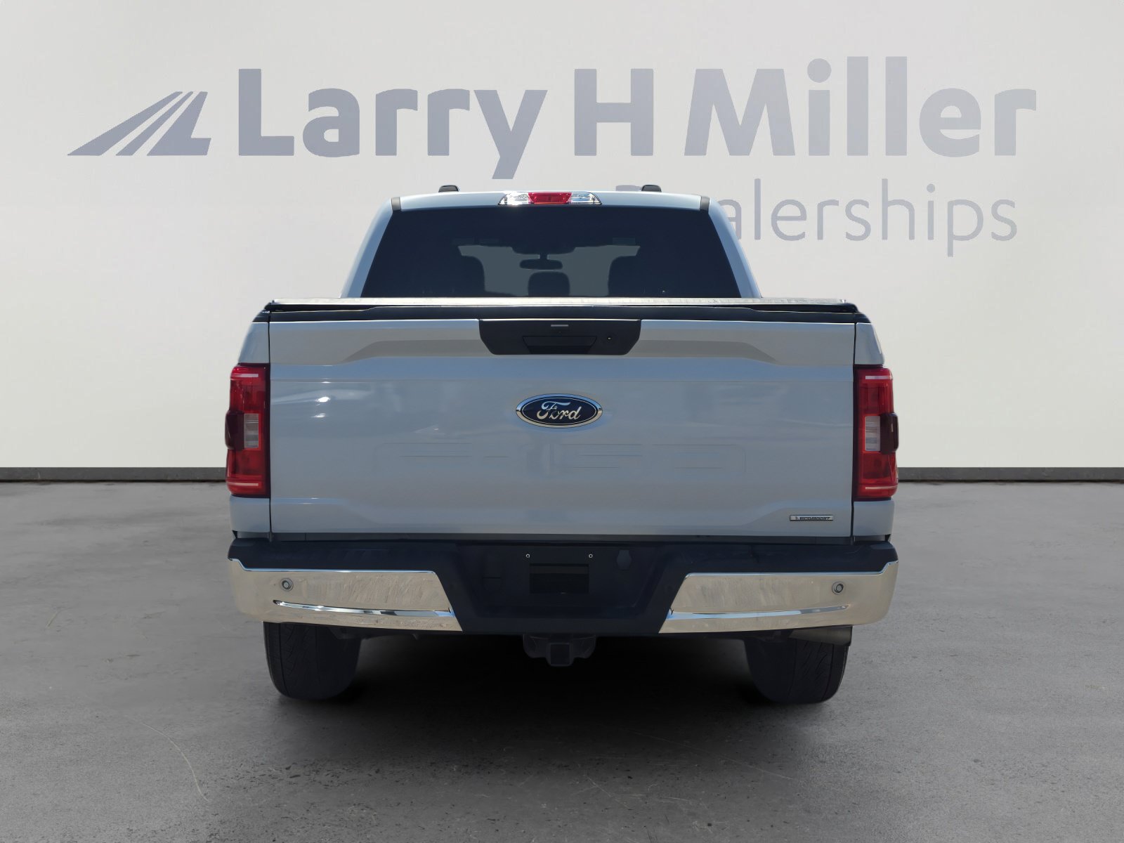 Certified 2022 Ford F150 XLT w/ Trailer Tow Package AWD/4WD image 4