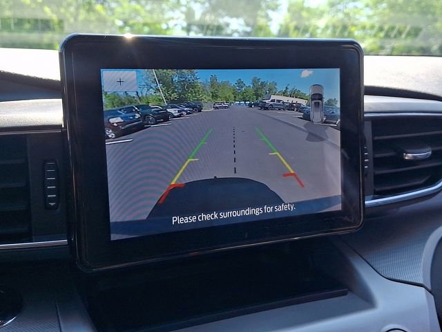 Certified 2022 Ford Explorer XLT w/ Equipment Group 202A AWD/4WD image 28