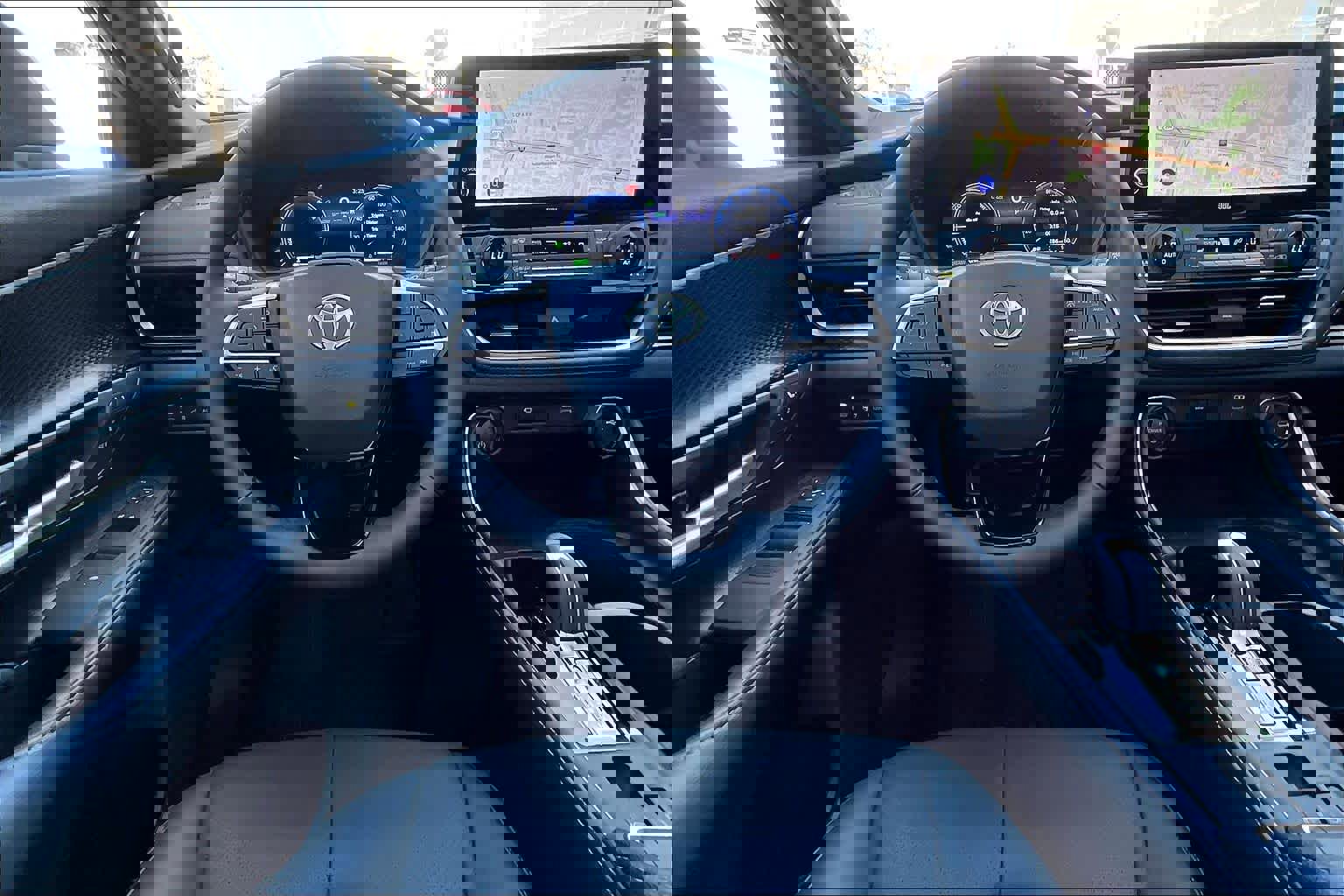 Used 2026 Toyota Grand Highlander Hybrid MAX Platinum image 10