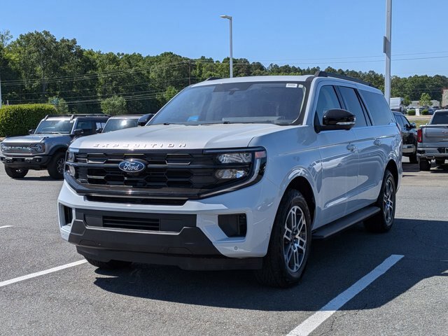 Certified 2025 Ford Expedition Max Active AWD/4WD image 8
