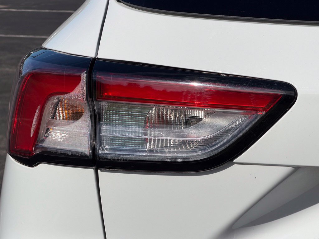 Certified 2021 Ford Escape SE FWD image 12