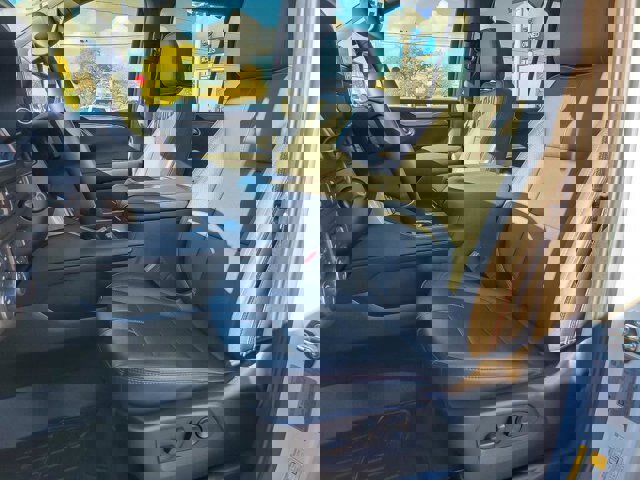 Used 2024 Chevrolet Tahoe RST w/ Luxury Package image 13