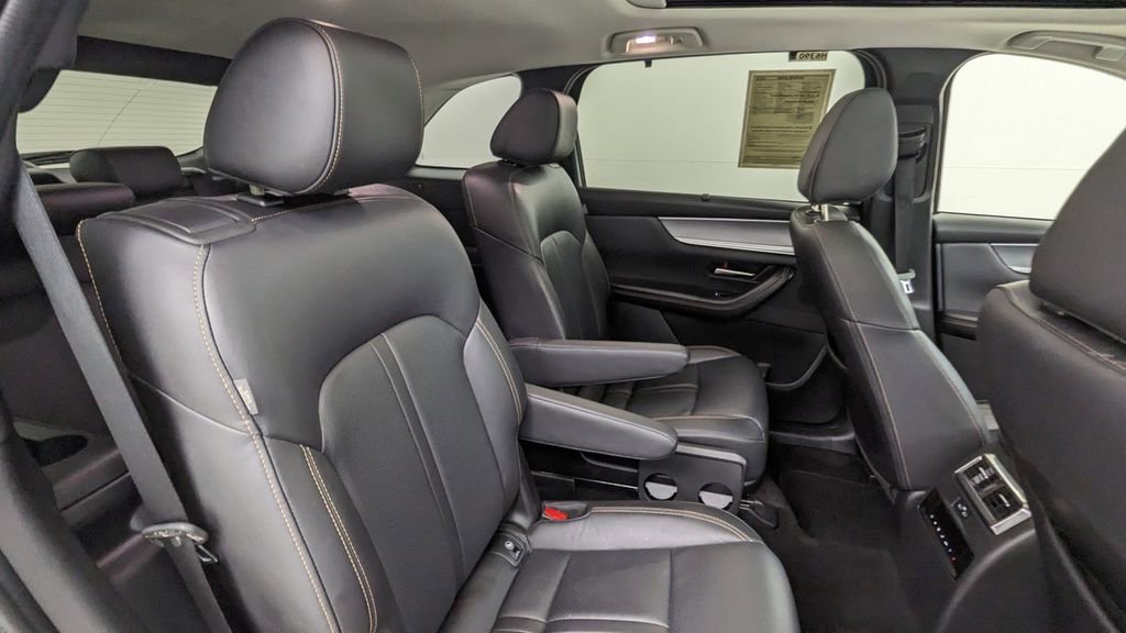 Used 2025 MAZDA CX-90 3.3 Turbo w/ Premium Sport Pkg image 40