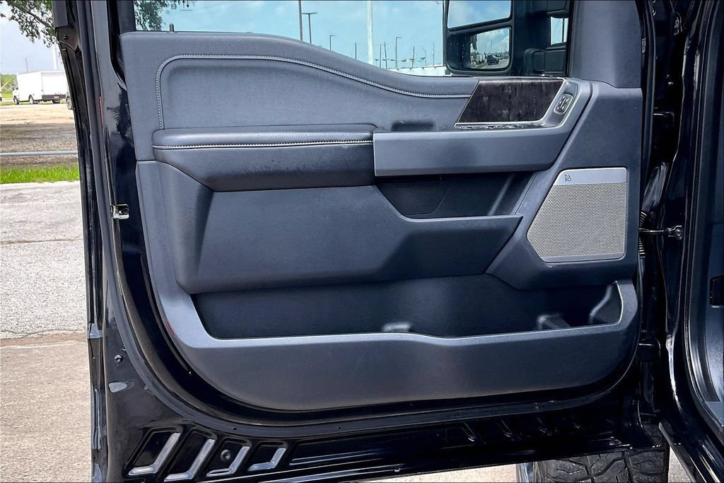 Certified 2024 Ford F250 Lariat w/ Lariat Ultimate Package AWD/4WD image 17
