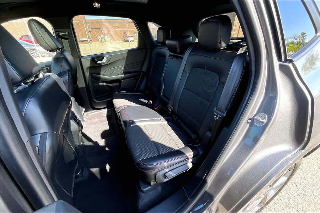 Certified 2023 Ford Escape ST-Line w/ Tech Pack #1 AWD/4WD image 25