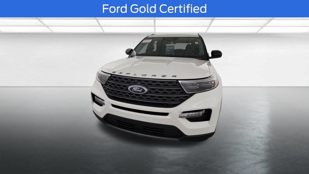 Certified 2024 Ford Explorer XLT w/ Equipment Group 202A AWD/4WD image 2