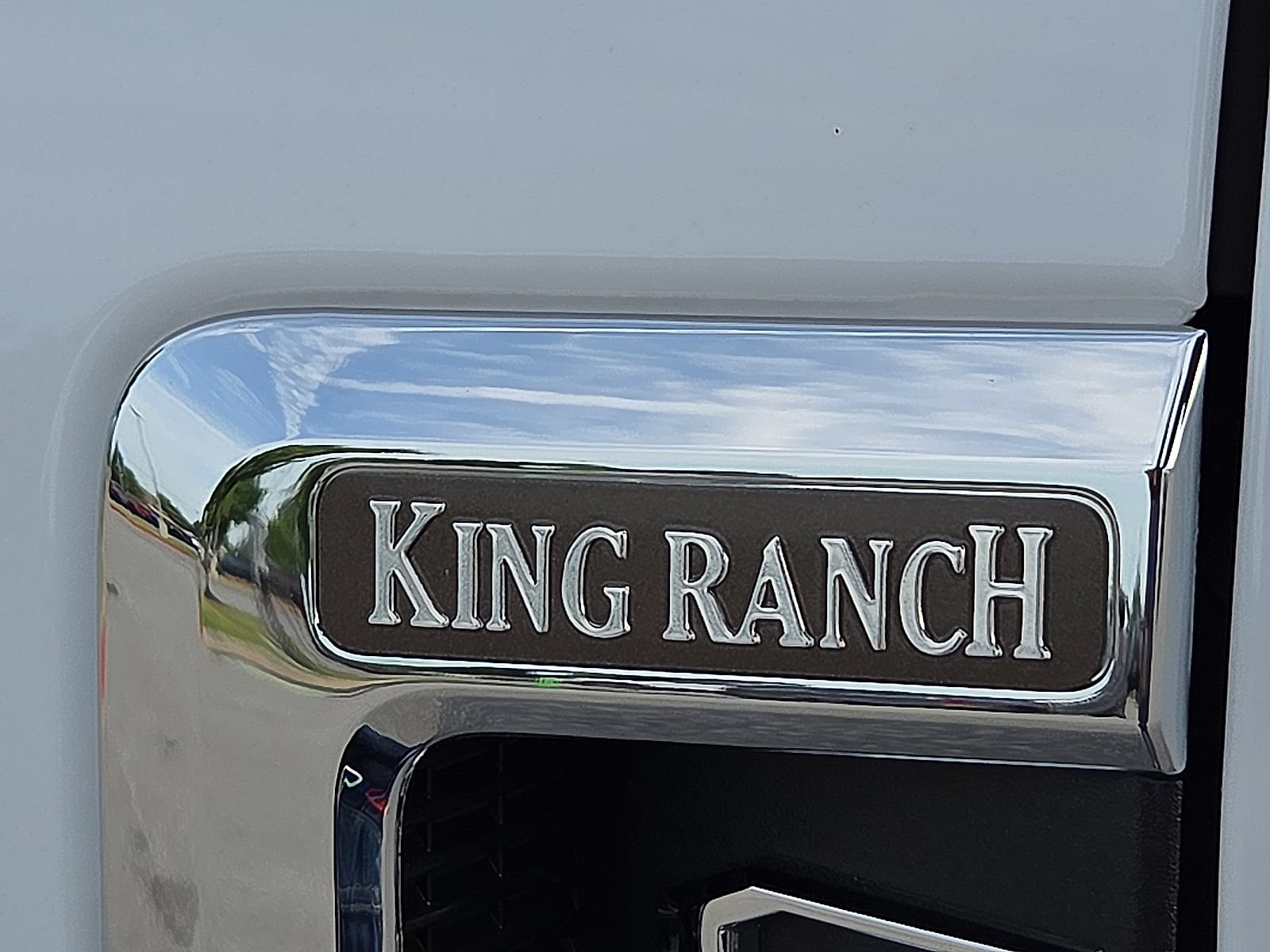 Certified 2022 Ford F250 King Ranch w/ King Ranch Ultimate Package AWD/4WD image 9