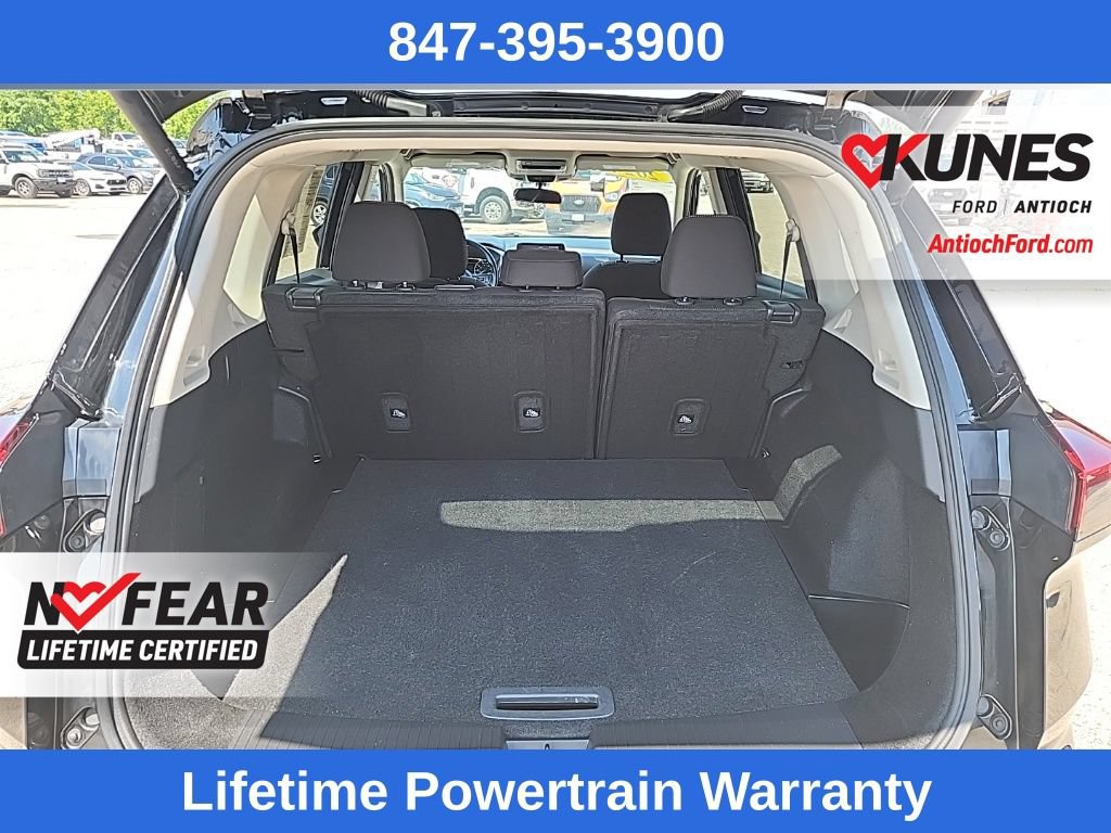 Used 2024 Nissan Rogue SV AWD/4WD image 10