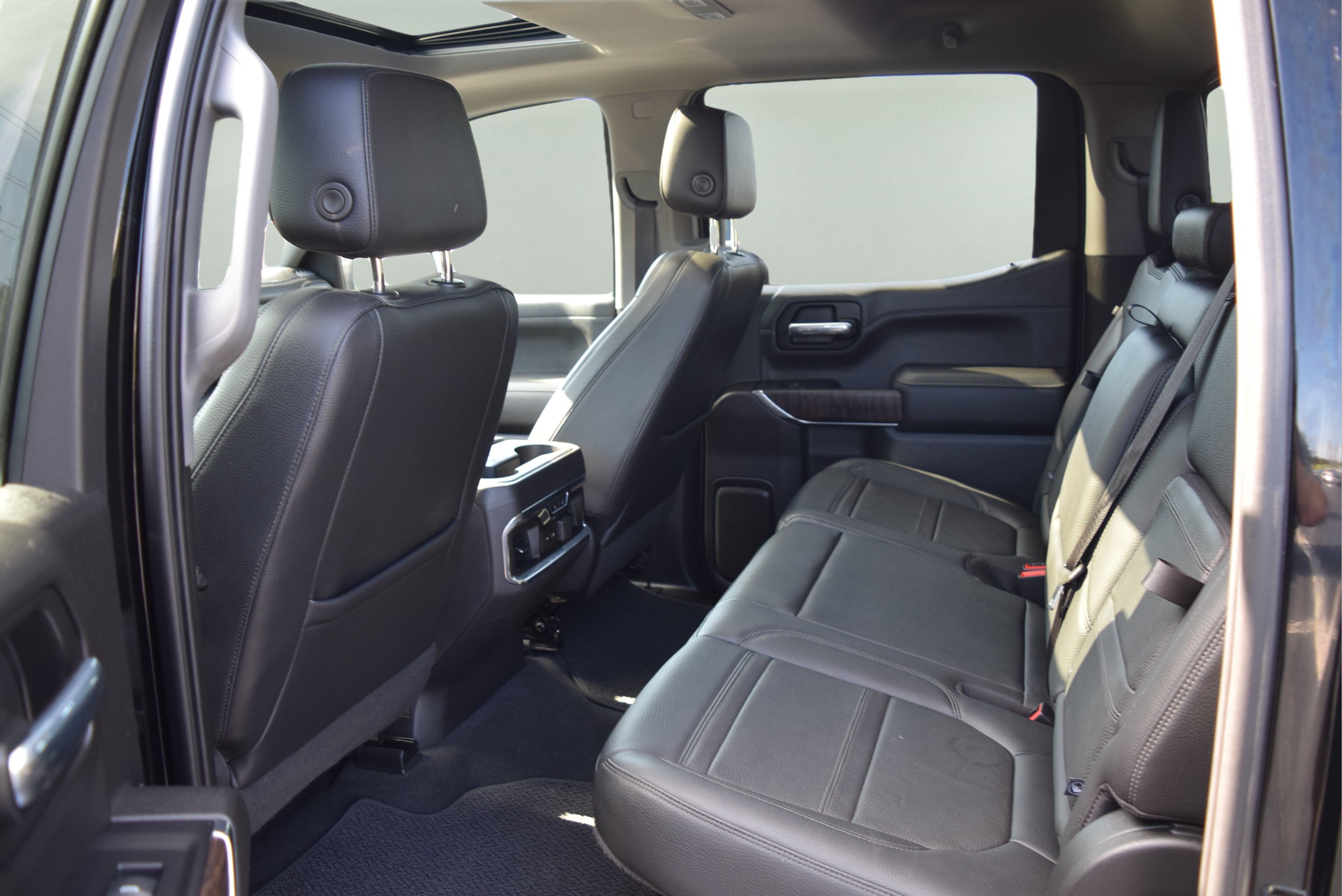 Used 2021 GMC Sierra 1500 Denali w/ Driver Alert Package II AWD/4WD image 9