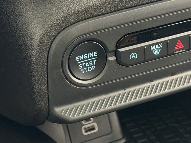 Certified 2025 Ford Bronco Sport Outer Banks w/ Outer Banks Tech Package+ AWD/4WD image 32