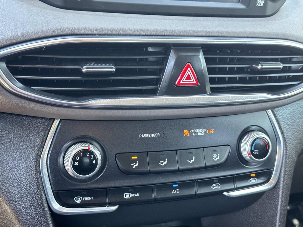 Used 2019 Hyundai Santa Fe SE AWD/4WD image 14