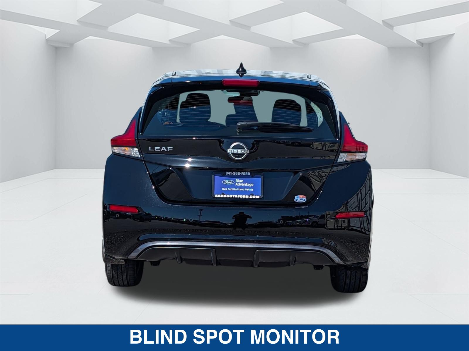 Used 2025 Nissan Leaf S FWD image 6
