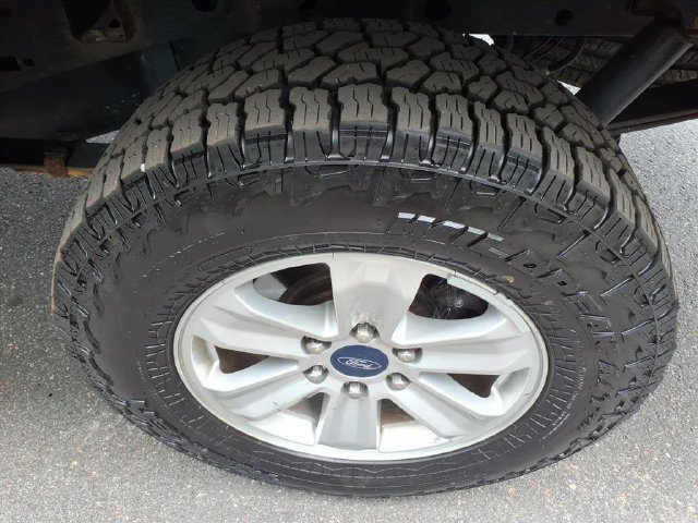 Certified 2018 Ford F150 XL w/ Equipment Group 101A Mid RWD image 9