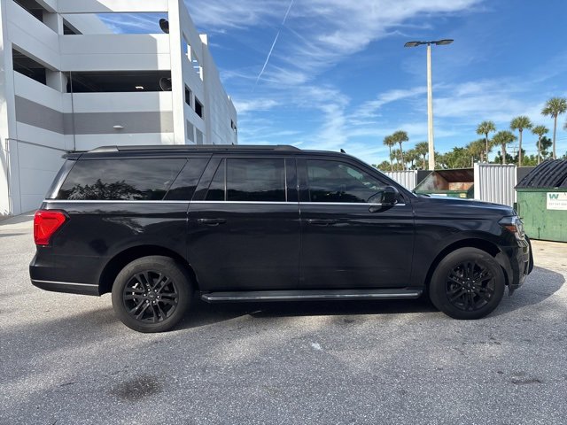 Certified 2022 Ford Expedition Max XLT image 2