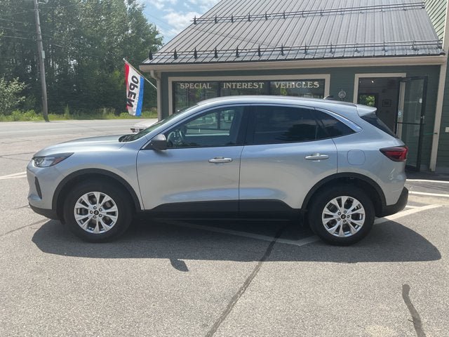 Certified 2024 Ford Escape Active AWD/4WD image 9