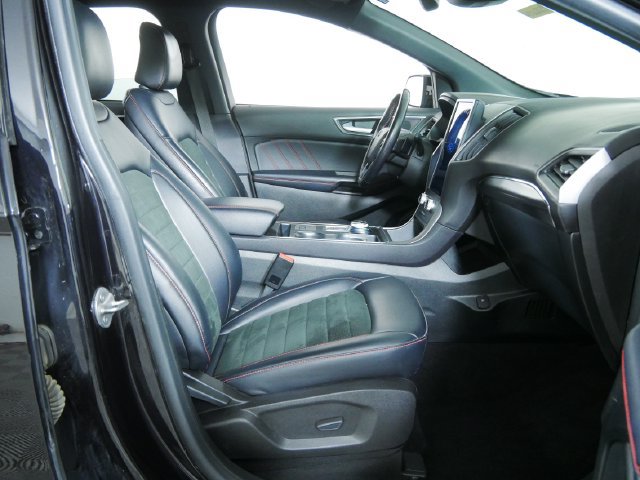 Certified 2022 Ford Edge ST-Line w/ Class II Trailer Tow Package AWD/4WD image 13