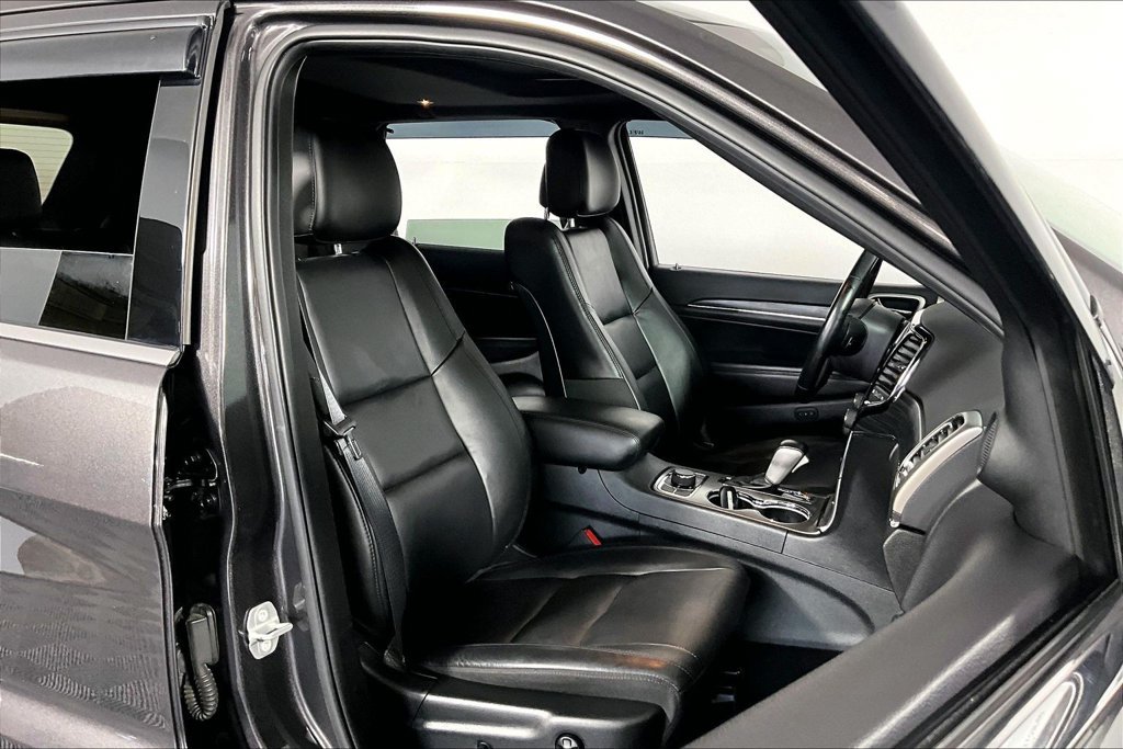 Used 2020 Jeep Grand Cherokee Limited AWD/4WD image 7