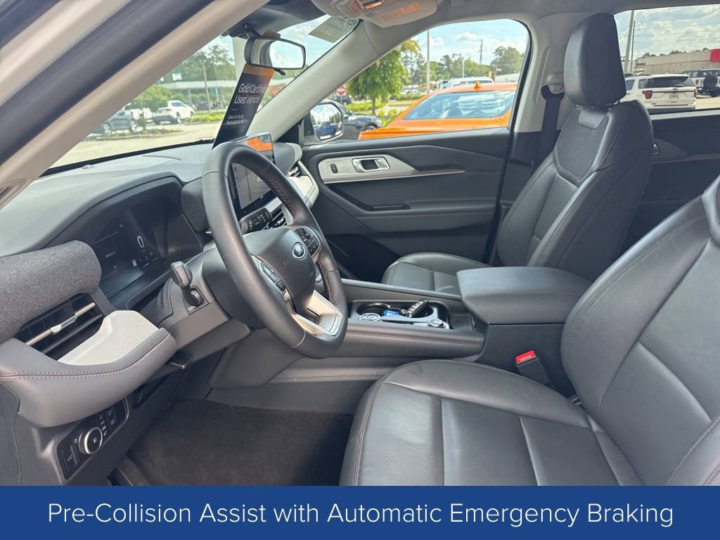 Certified 2026 Ford Explorer Active w/ Active Comfort Package RWD image 8