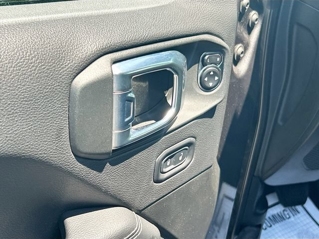 Used 2022 Jeep Gladiator Overland w/ LED Lighting Group AWD/4WD image 24