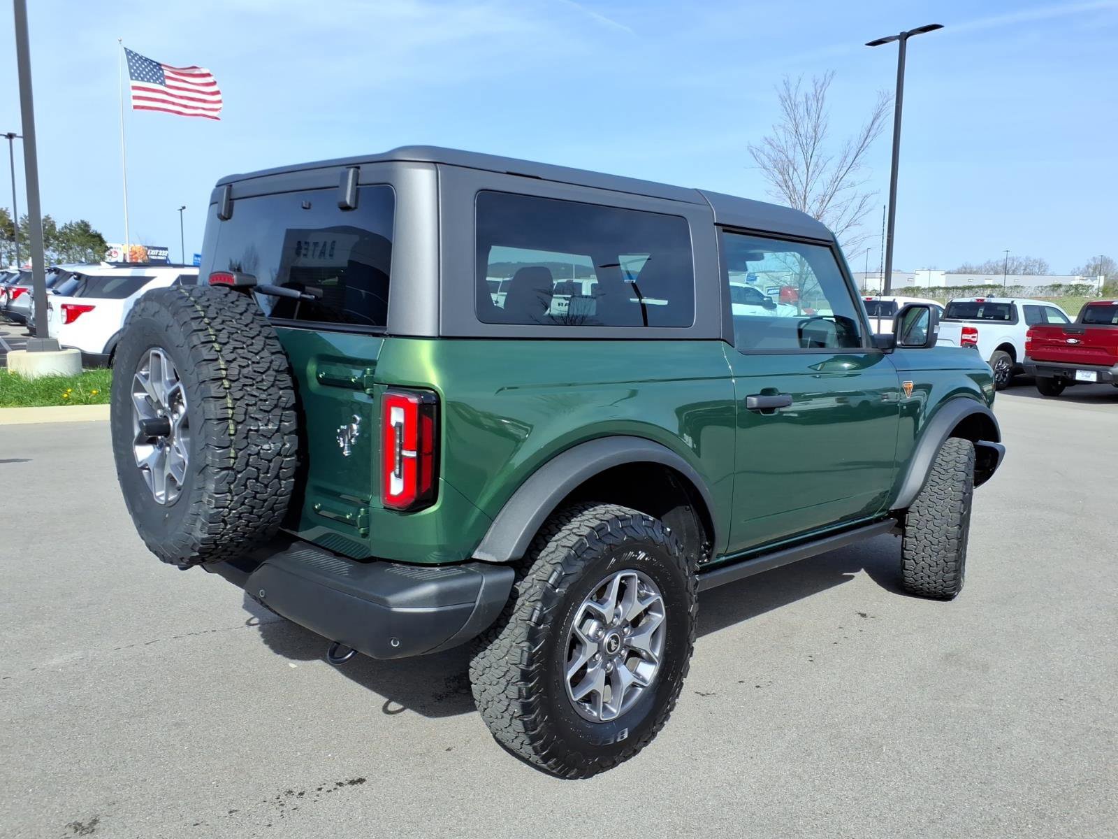 Certified 2025 Ford Bronco Badlands image 5