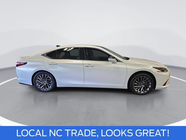 Used 2024 Lexus ES 350 Ultra Luxury w/ Accessory Package (Z2) FWD image 2