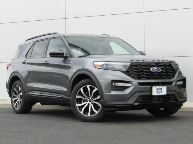 Certified 2022 Ford Explorer ST-Line w/ Class IV Trailer Tow Package