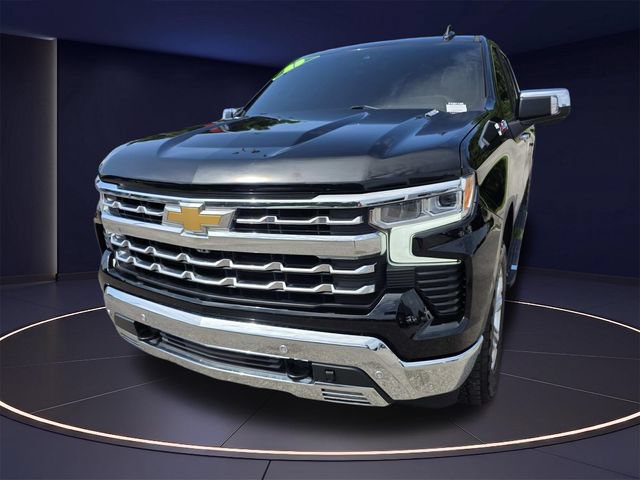 Used 2023 Chevrolet Silverado 1500 LTZ w/ LTZ Premium Package AWD/4WD image 9