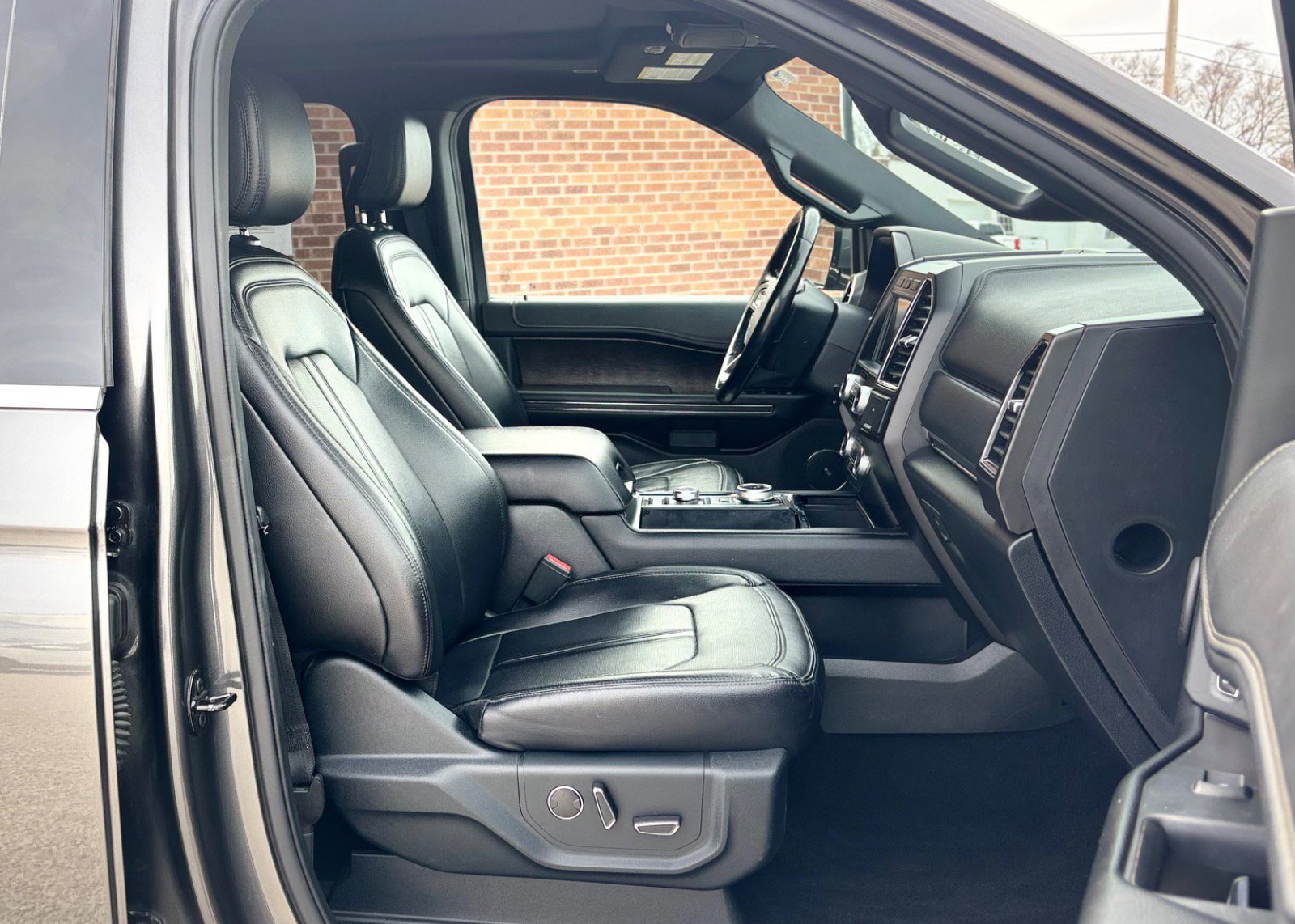 Certified 2021 Ford Expedition Max Limited image 32