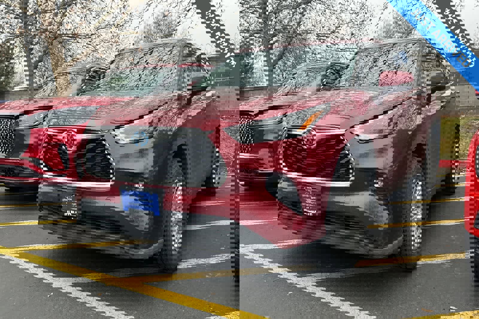 Used 2023 Toyota Highlander LE